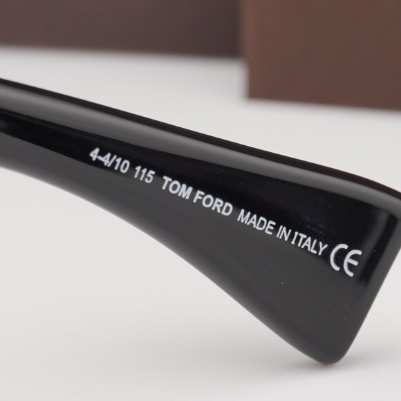 Tom Ford FT0219 DAPHNE 01A Butterfly Sunglasses - Black\Grey - Picture 6 of 9